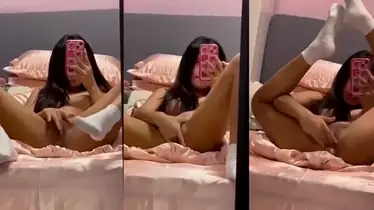ABG Cantik Colmek Depan Cermin Sampai Becek